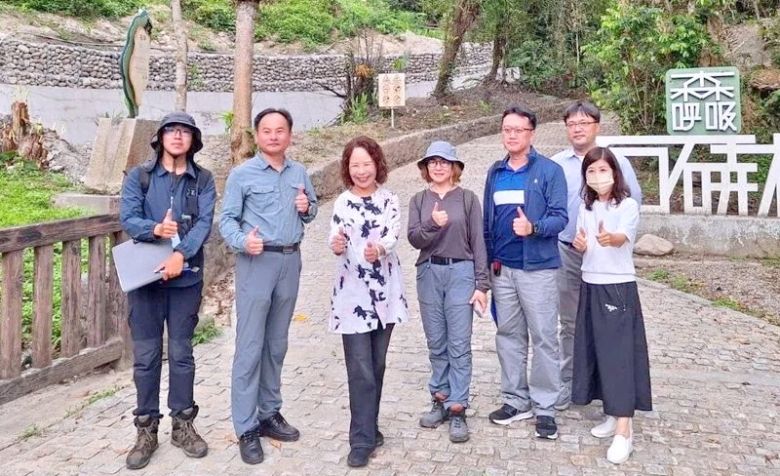 隱藏版森林升級 阿里山腳下中埔石硦林場打造玻璃屋山林休憩新亮點(聯合新聞網)