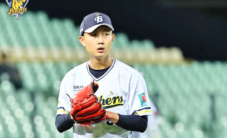 新人左投錢可倫關鍵時刻挺身而出，於第9局滿壘無人出局連續飆出3次三振化解危機。（今日新聞）