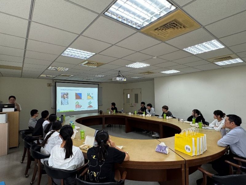 115.06.10森林暨自然資源學系學生接待日本東京大學及長岡科技大學學生 促進國際交流與研究分享