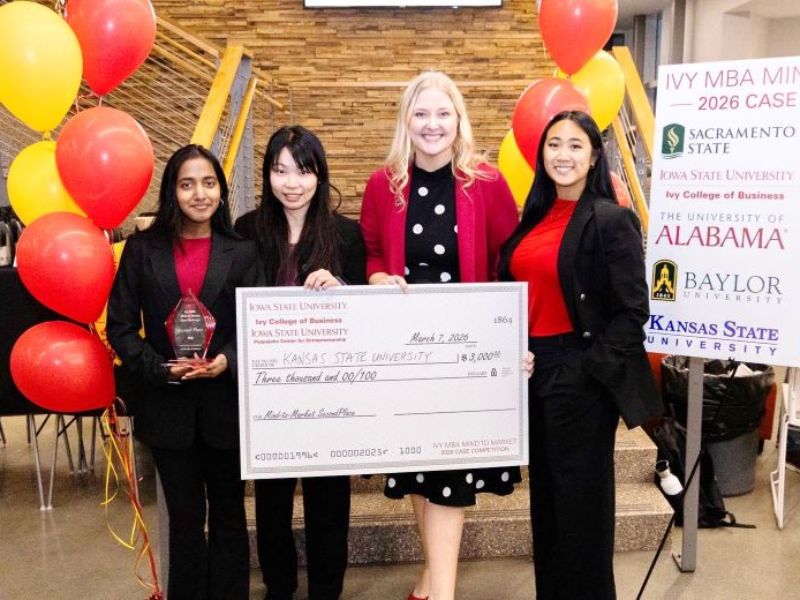 嘉大資管系碩士生赴美雙聯學位表現亮眼　參與美國商業個案競賽勇奪第二