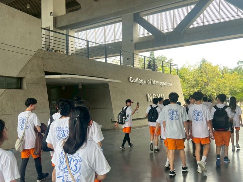 臺北市立南湖高級中學師生蒞校參訪。(1140408)