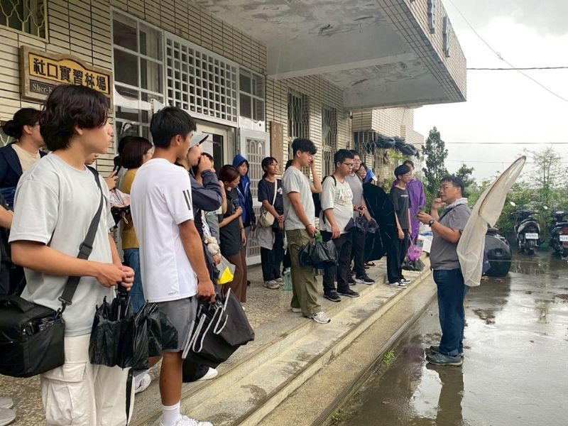講師介紹社口林場周圍生態環境。