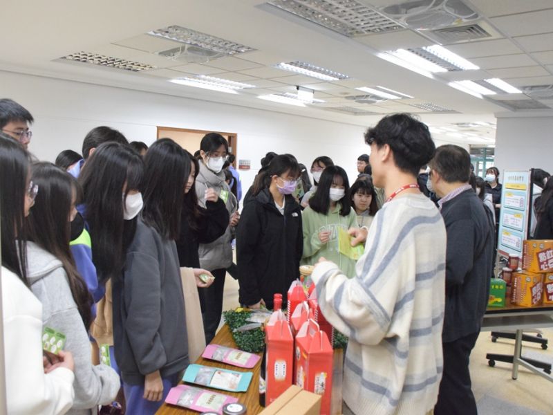 生科院開放日食品科學系簡介及闖關活動