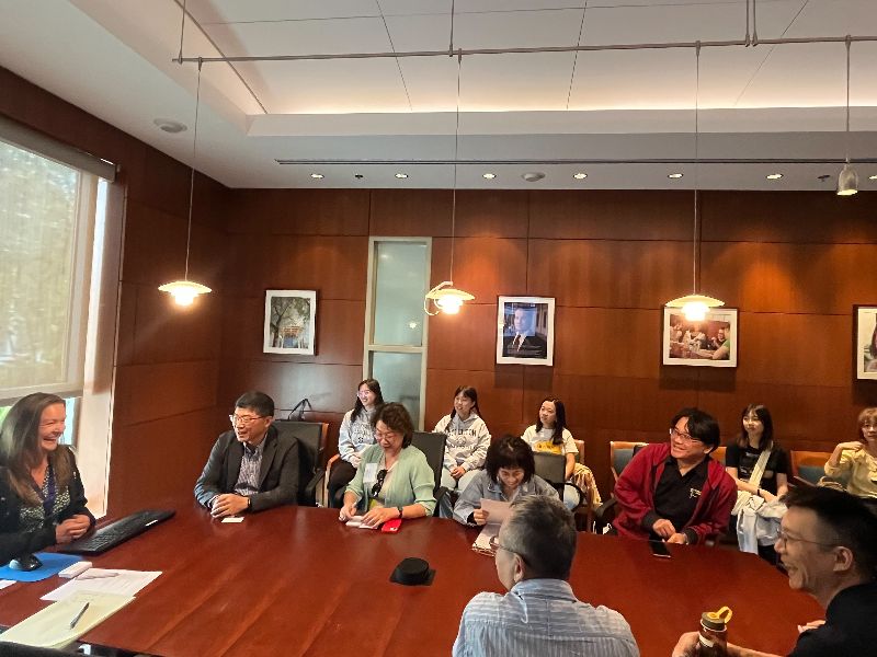 本校師生至美國Stockton University參與The 2024 International Symposium of Mathematics and Education