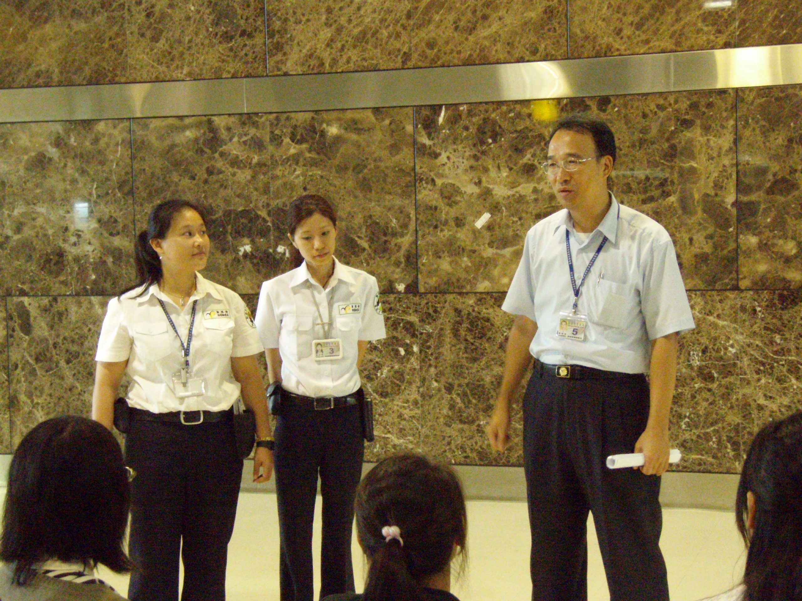 參觀高雄國際機場檢疫作業2.JPG