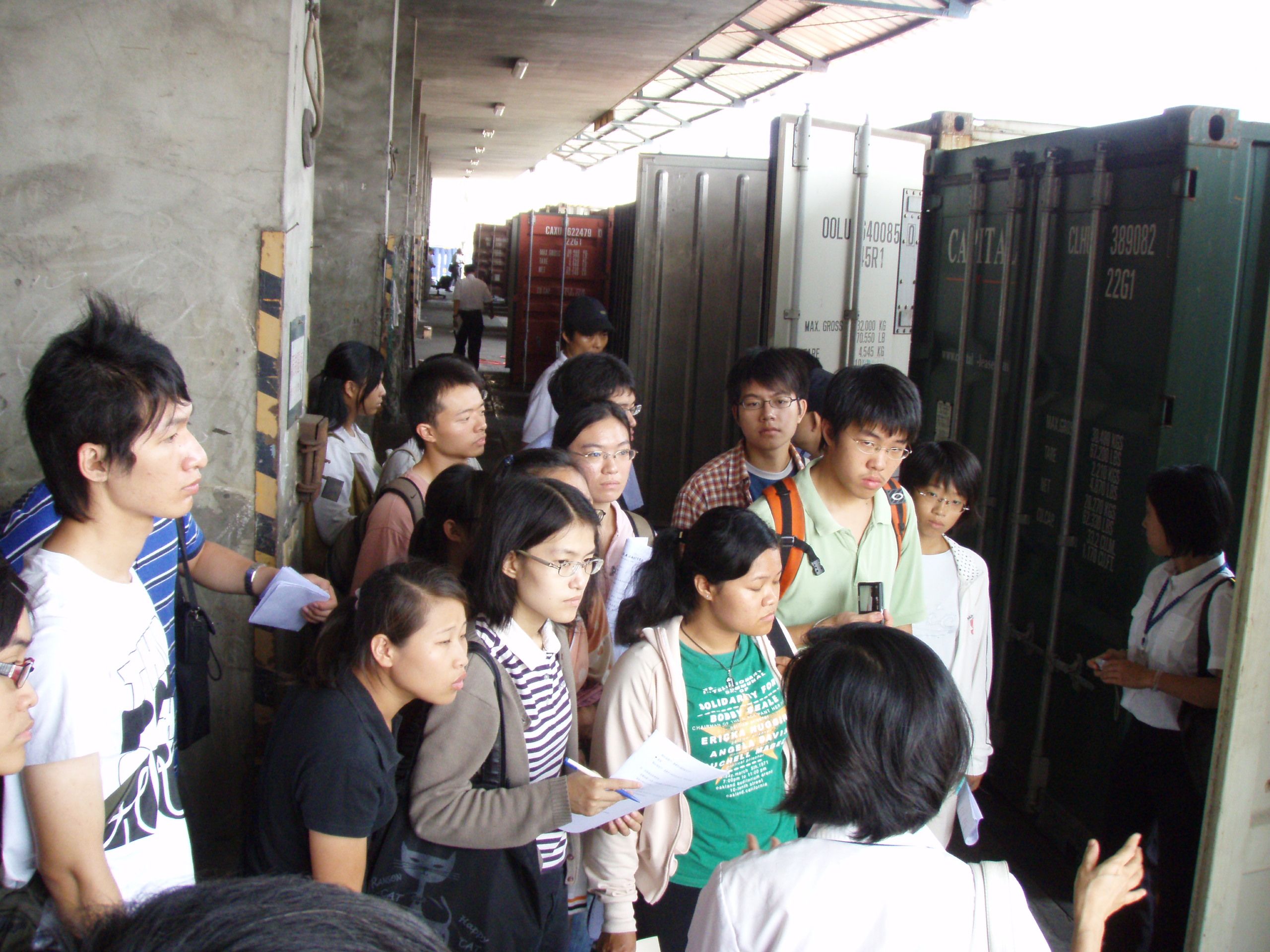 參觀高雄港檢疫處理中心作業12.JPG