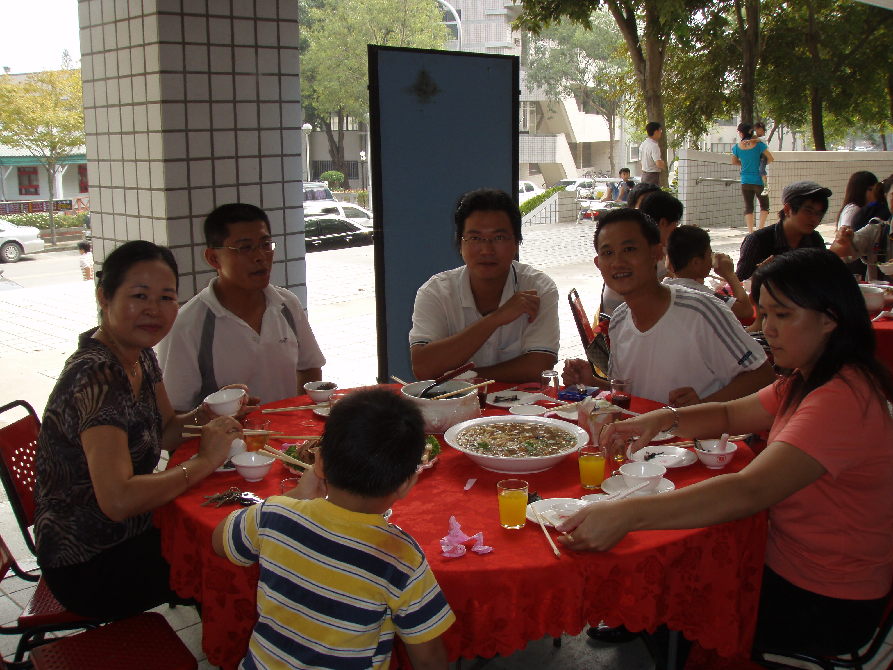 中午用餐11
