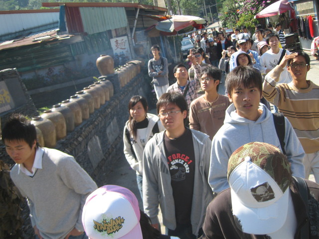 前往多納村.jpg