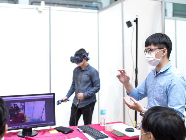 資訊工程學系學生參與2020第25屆大專校院資訊應用服務創新競賽-AR/VR組榮獲全國第一名。