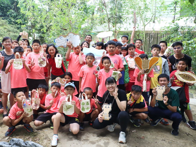 The Department of Forestry and Natural Resources offers nature education for schools at all levels in the Yunlin-Chiayi-Tainan region at the unique NCYU Botanical Garden. 