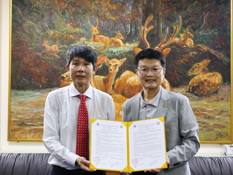 越南肯特大學農學院院長Le Van Vang教授代表該校校長蒞校訪問，並由林校長完成兩校合作備忘錄的更新簽署。