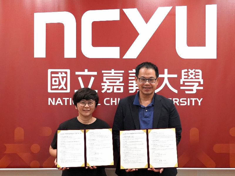 本校國際事務處楊正誠國際長與生物資源學系張素菁副教授於2026年2月24日簽署國際合作研究計畫(臺日沿近海浮游與底棲無脊椎動物採集、分類與生物多樣性研究)