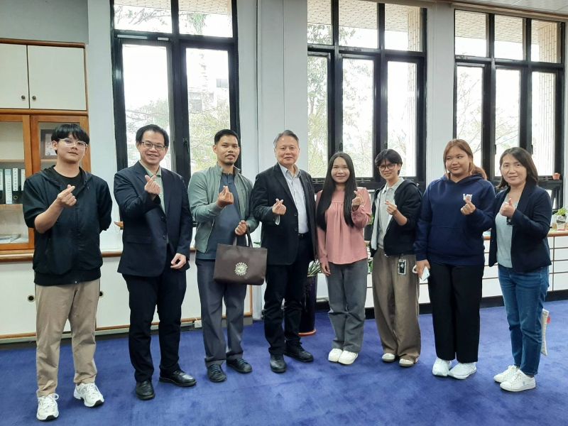 孔敬大學理學院助理院長Dr. Sukhum Ruangchai及來校實習同學在國際處陪同下，與陳瑞祥副校長會晤。